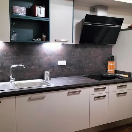 公寓 Aux Petits Soins *